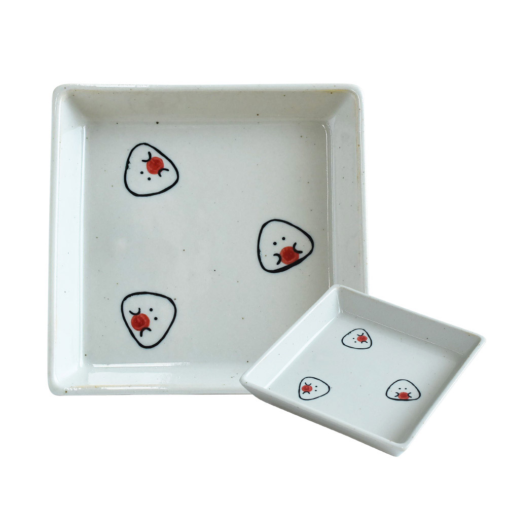 ぎゅっとおにぎりさん 角皿 逸品社 シュガーランド【お皿 取り皿 プレート スクエアプレート 食器 波佐見焼 電子レンジ 食洗機】 梅