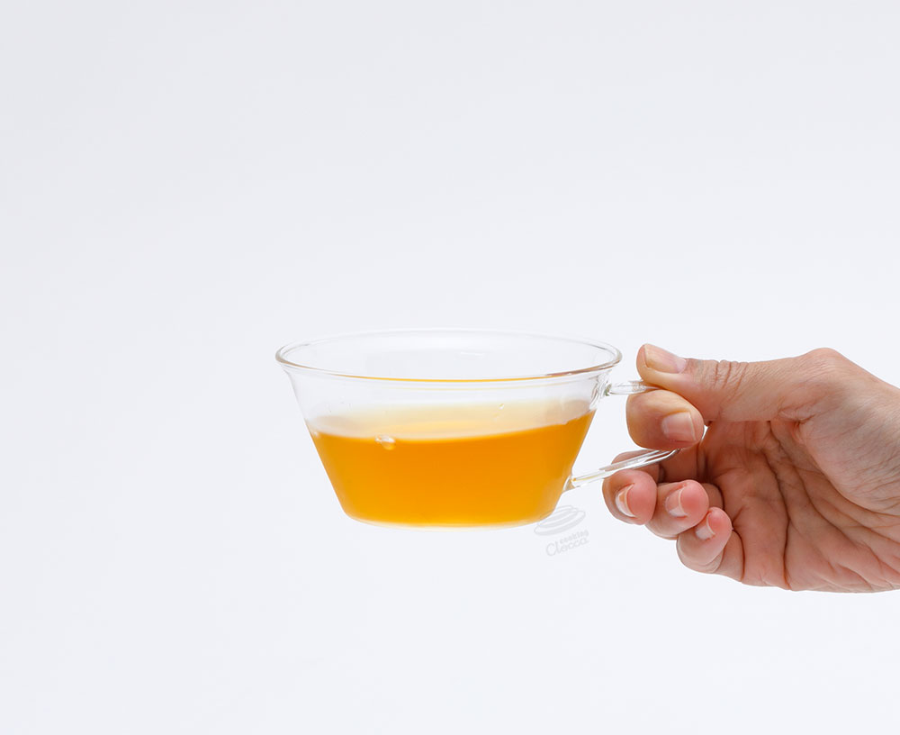 ハンドルの角度は、手に負担がかからないように考慮されたハンドル