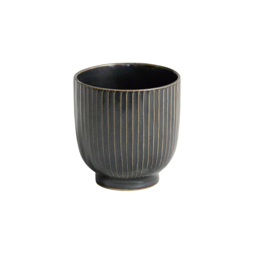 しのぎ 湯呑 波佐見焼 藍花【湯呑 磁器 和食器 日本製】 黒釉